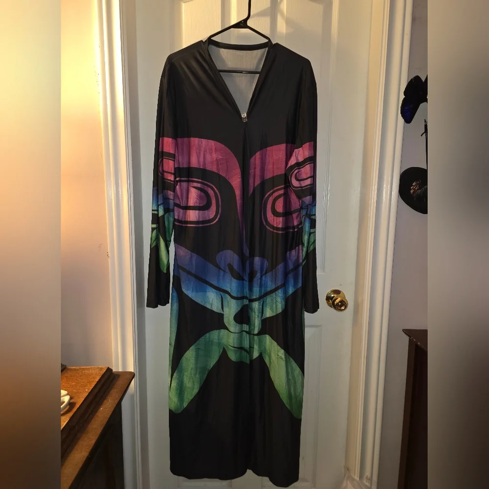 Ladies Robe - Picture 1 of 3
